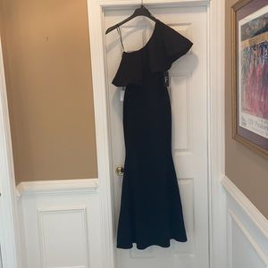 NWT Black Lulus off the shoulder dress